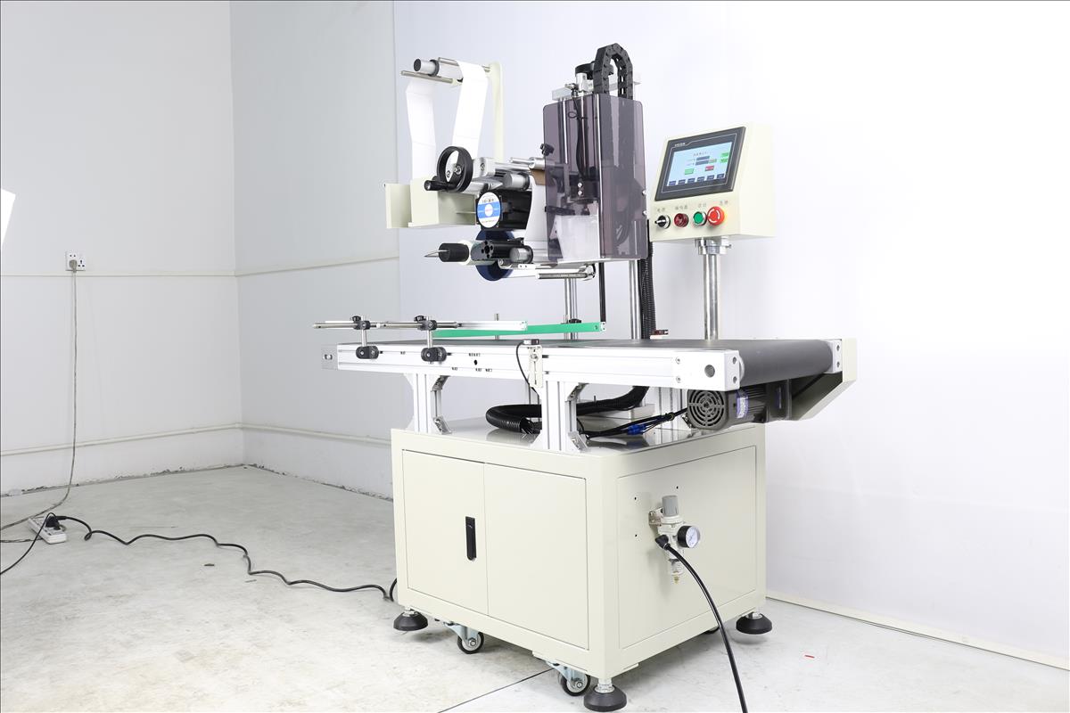 自動(dòng)貼標(biāo)機(jī)對(duì)標(biāo)簽有什么要求？自動(dòng)貼標(biāo)機(jī)貼的標(biāo)簽要做什么樣的？